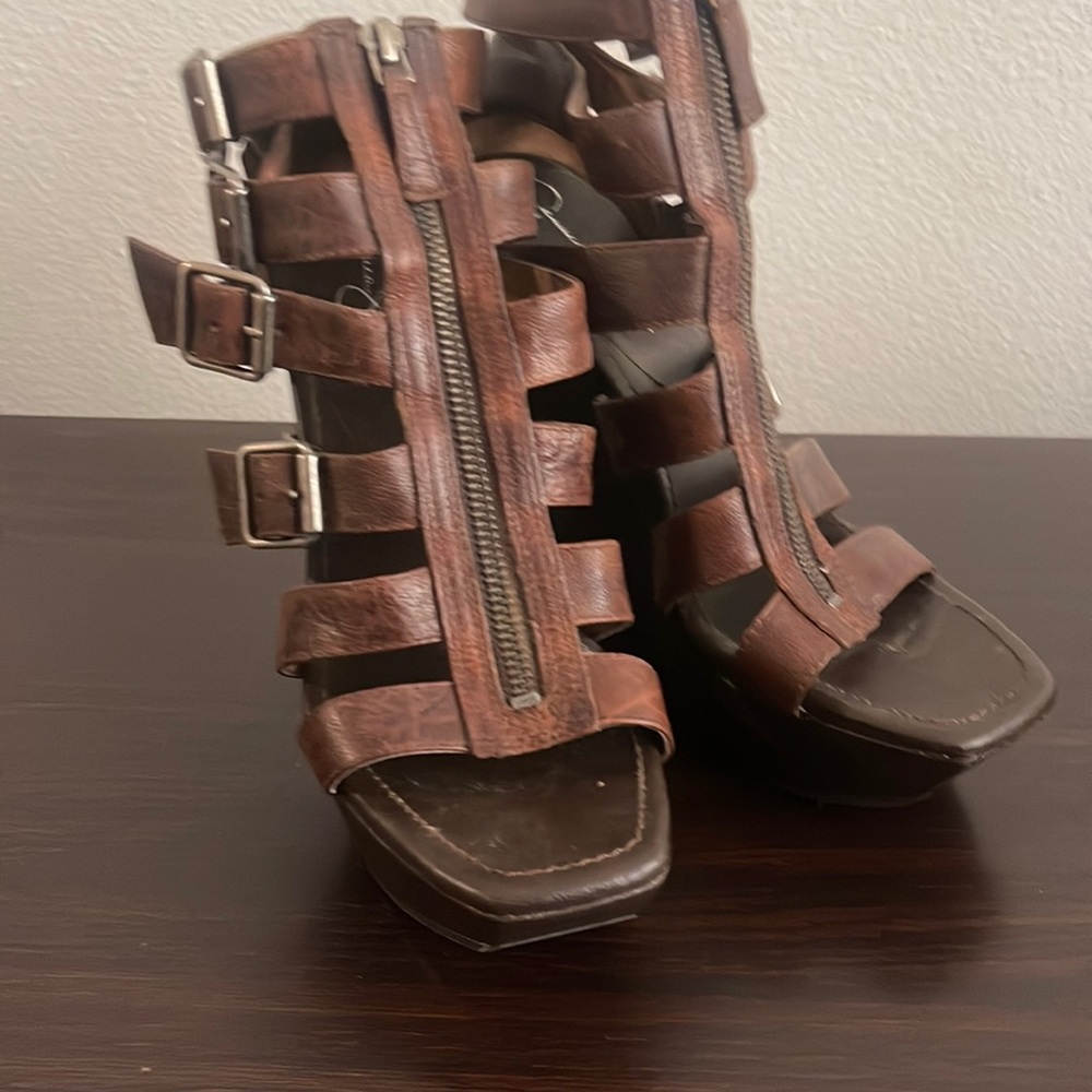 Strappy wedge heel sandal